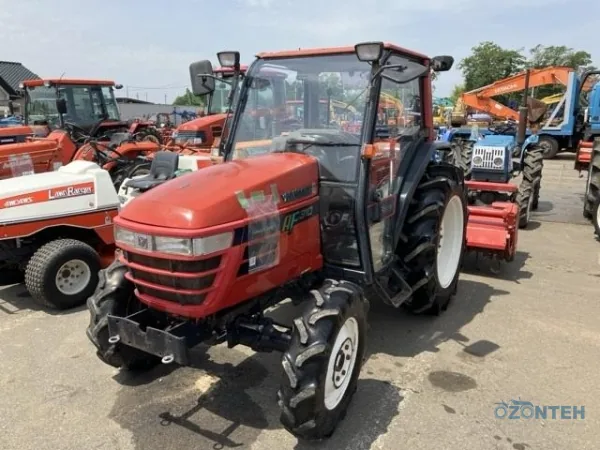Tractor japonez Yanmar AF310 (Cabina), serie 01177