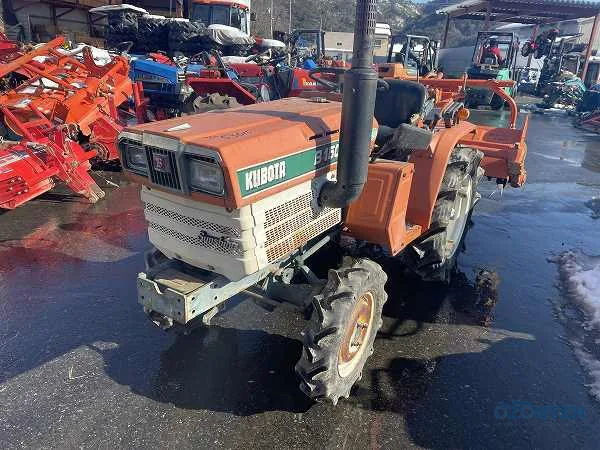Tractor japonez Kubota B1502D, serie 53015