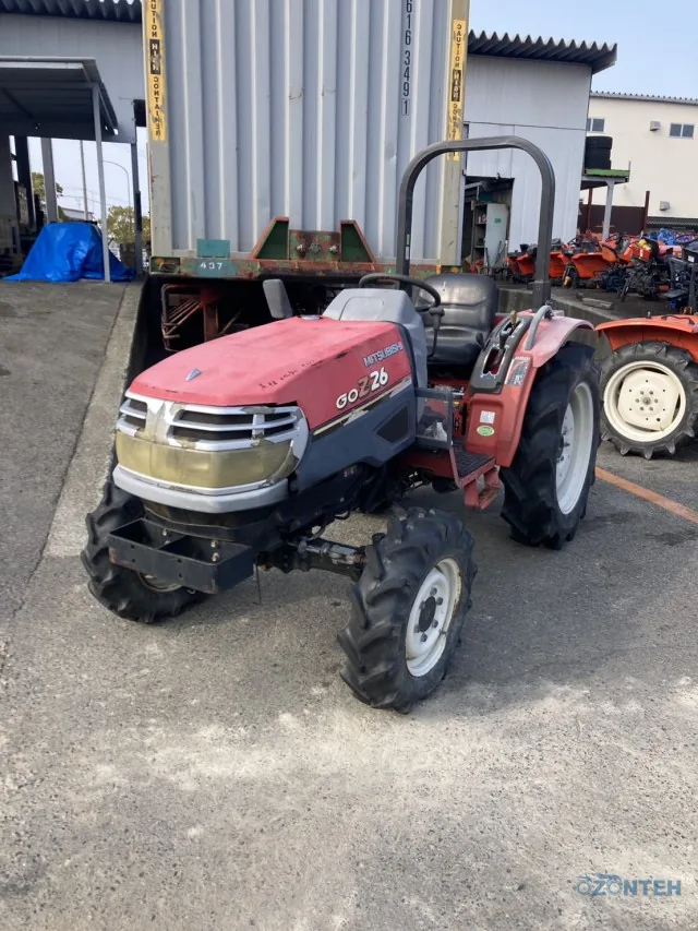 Tractor japonez Mitsubishi GOZ26, serie 10733