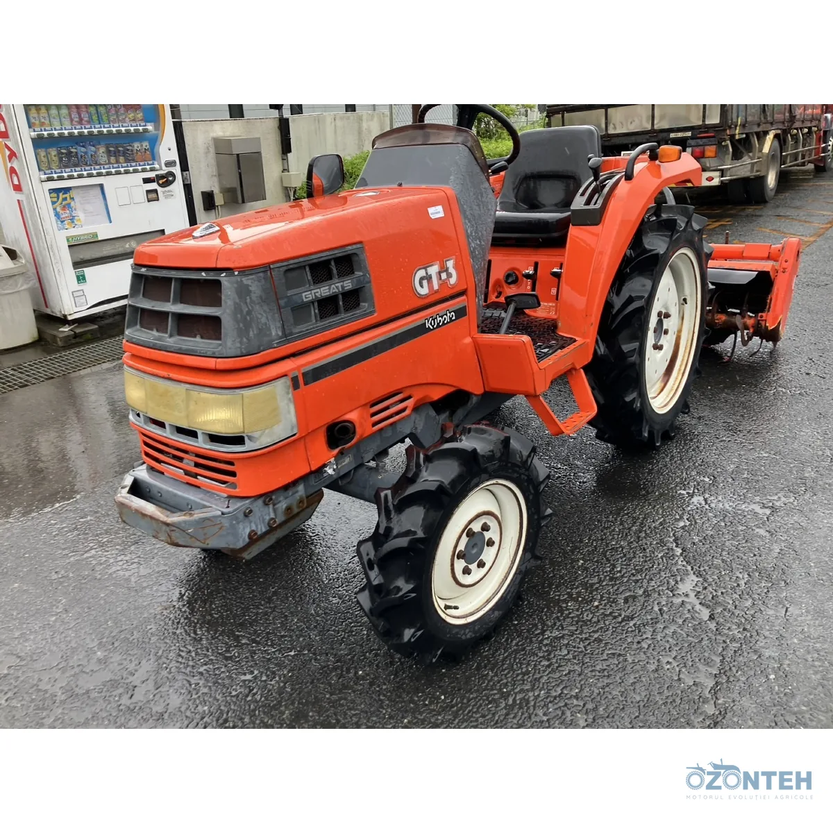 Tractor japonez Kubota GT3, serie 54401