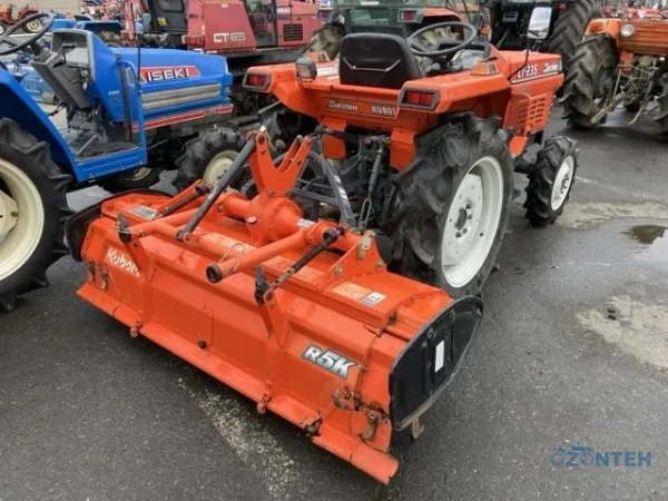 Tractor japonez Kubota L1-235D, serie 27799