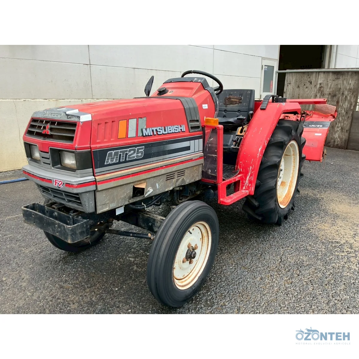 Tractor japonez Mitsubishi MT25s, serie 10056