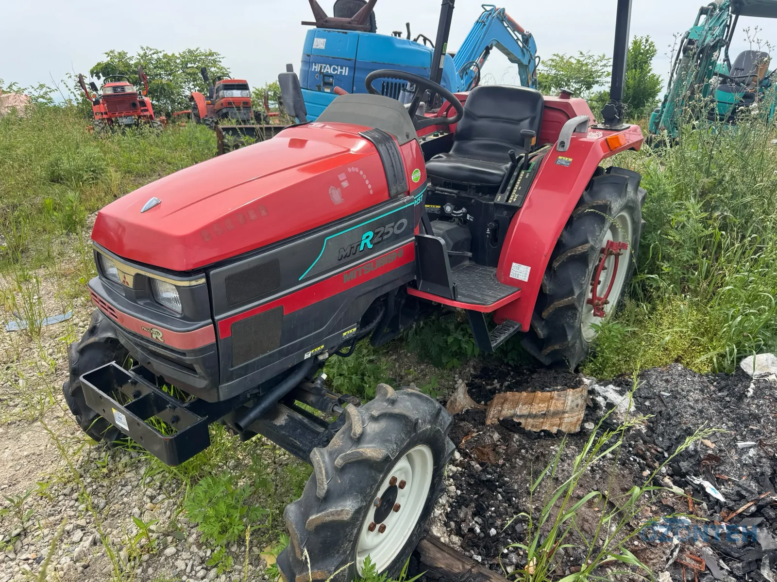 Tractor japonez Mitsubishi MTR250, serie 90254