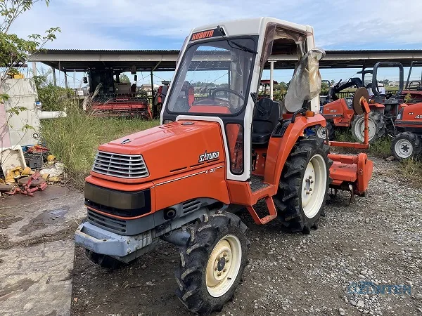 Tractor japonez Kubota X-20D (Semi-cabina), serie 56700